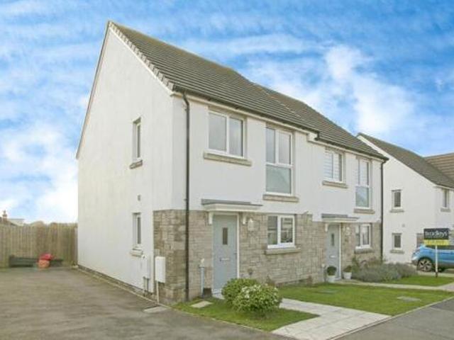 House for sale in Hayle, Cornwall