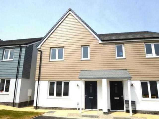 House for sale in Hayle, Cornwall