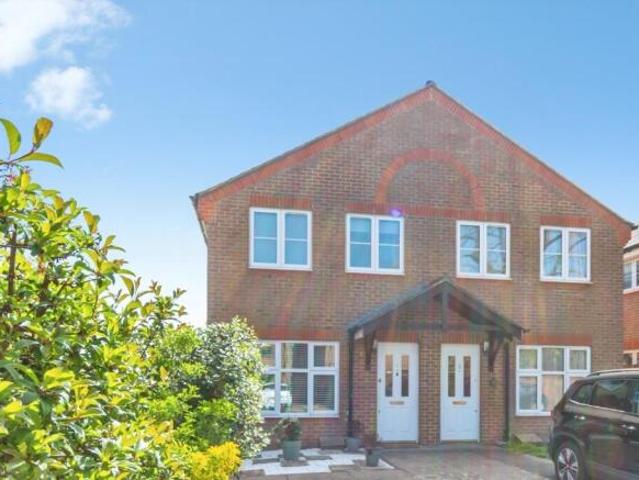 Farm for sale in Woodside Estate, Houghton Regis