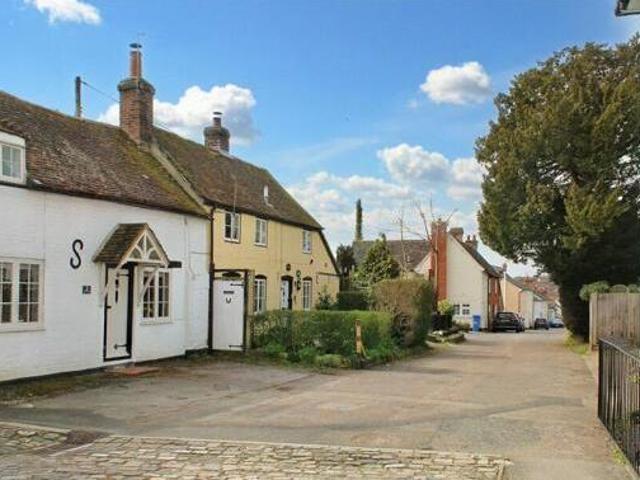 House for sale in Hook, Hart