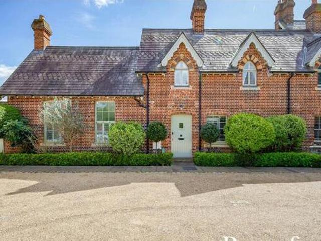 House for sale in Navestock Side, Essex