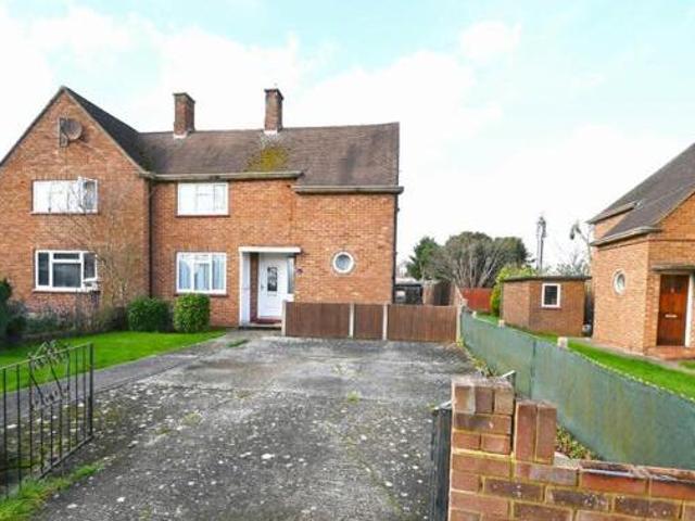 House for sale in Iver
