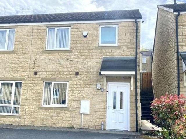 House for sale in Bracken Bank, Bradford