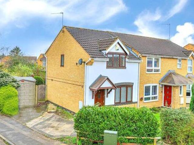 House for sale in Brambleside, Kettering