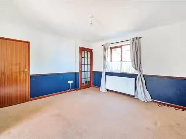 House for sale in Upcott