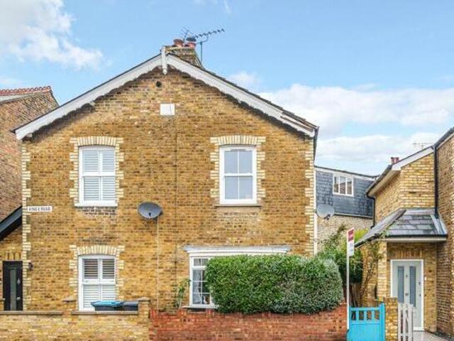 House for sale in Kingston Upon Thames, Greater London