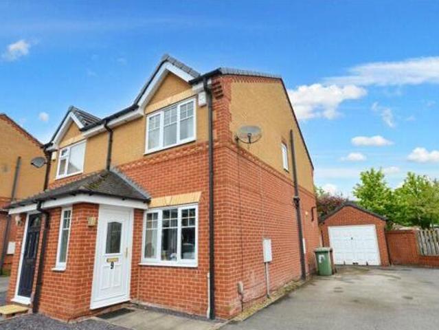 House for sale in Thorpe-on-the-Hill, Leeds