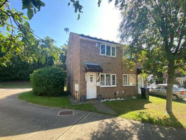 House for sale in Northampton, Northamptonshire