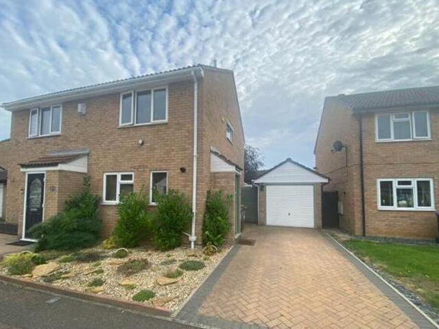 House for sale in Northampton, Northamptonshire