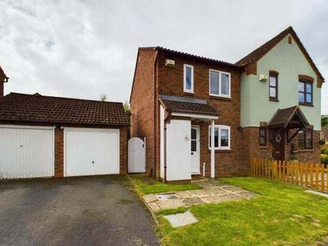 House for sale in Warndon, Worcestershire