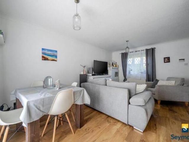Farm for sale in Stoughton, Guildford
