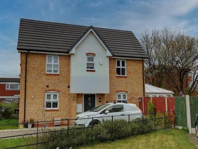 House for sale in Camp Hill, Warwickshire