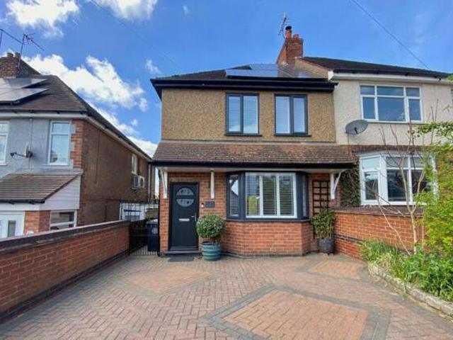 House for sale in Camp Hill, Warwickshire