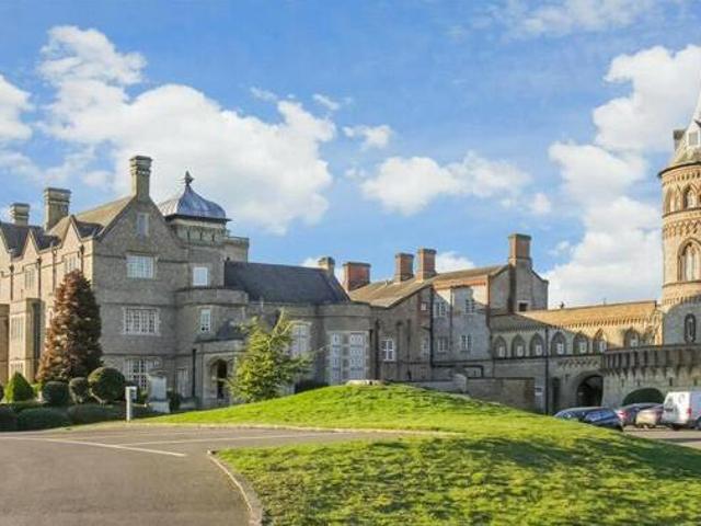 House for sale in Surrey