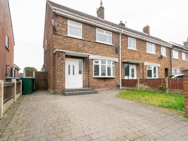 House for sale in Roby Mill, Lancashire