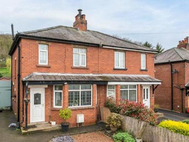 House for sale in West Chevin, Guiseley