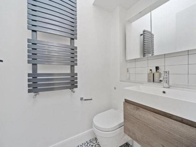 Farm for sale in Hammersmith, Greater London