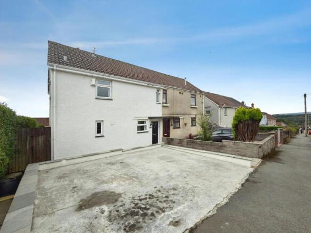 Farm for sale in Penderry, Nangreaves