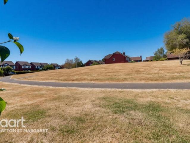 Farm for sale in Rodbourne, Swindon