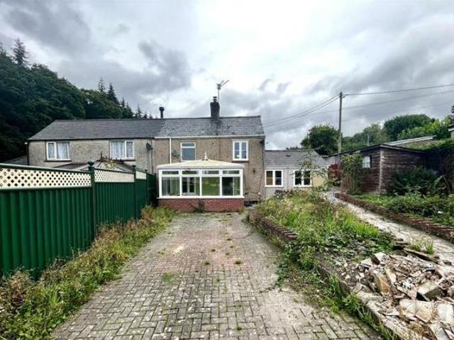 House for sale in Bromsberrow Heath, Gloucestershire