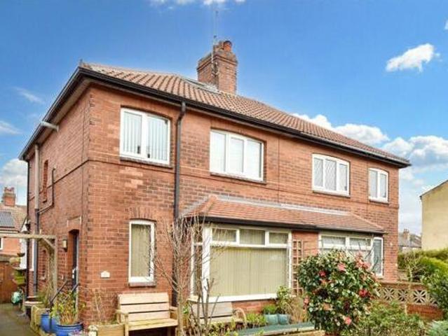 House for sale in Pudsey, West Yorkshire