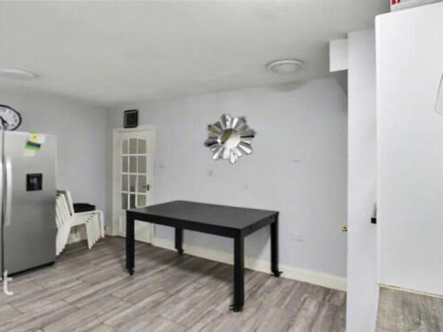 Farm for sale in Spring Park, Luton