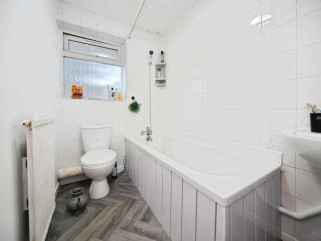 Farm for sale in Spring Park, Luton