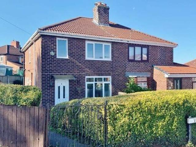 House for sale in Halton