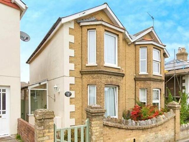 House for sale in Binstead, Ryde