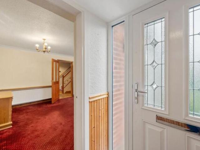 Farm for sale in Sheerwater, Woking