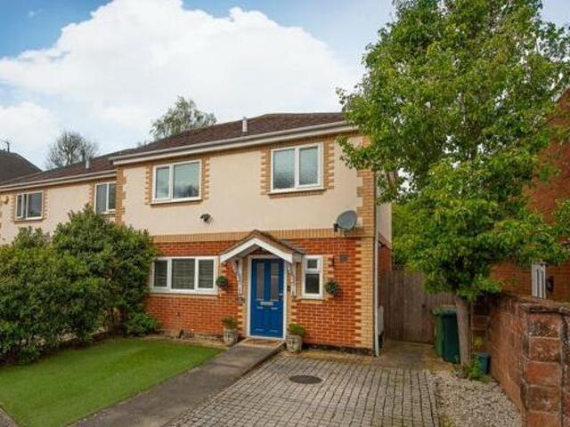 House for sale in Lower Halliford, Surrey