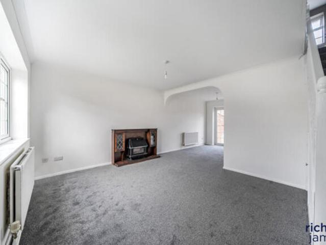 Farm for sale in Rodbourne, Swindon