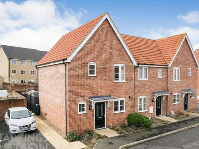 House for sale in East Bank, Norfolk
