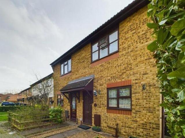 House for sale in Chertsey, Runnymede