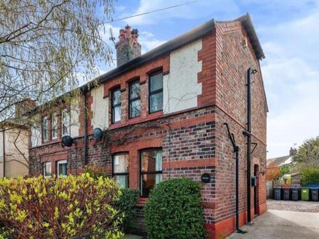 House for sale in Lyons, Greater London