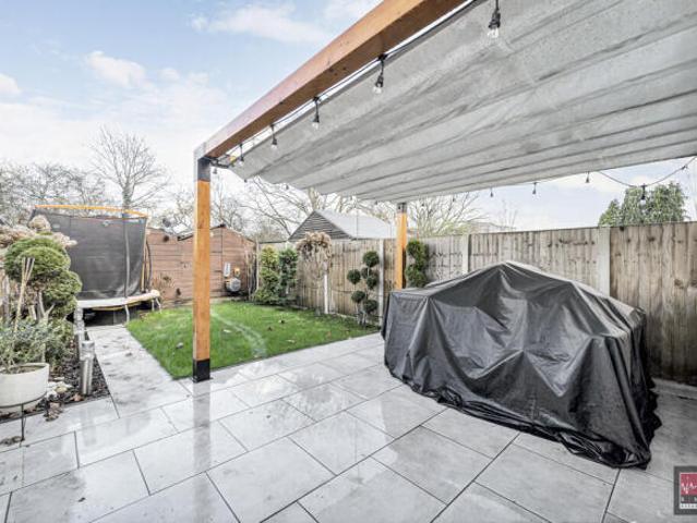 Farm for sale in London Borough of Hounslow, Feltham