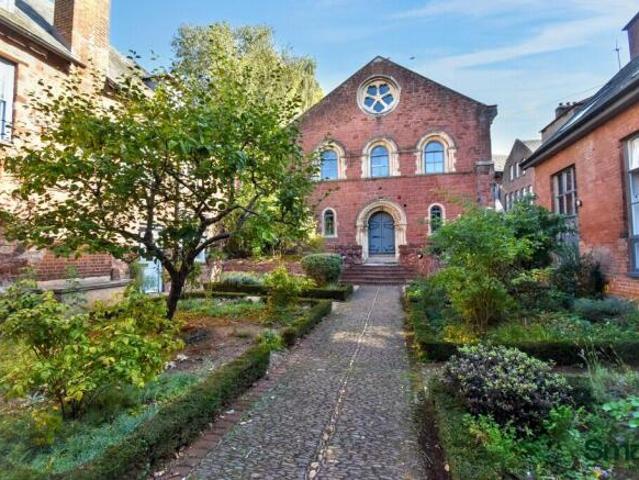 Farm for sale in St Thomas, Exeter