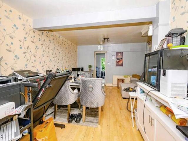 Farm for sale in Luton