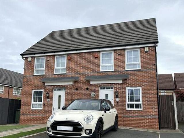House for sale in Darlaston, West Midlands