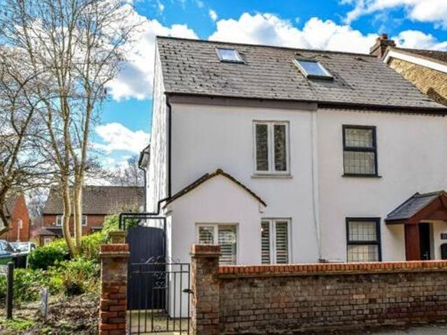 House for sale in Woodside, North Watford