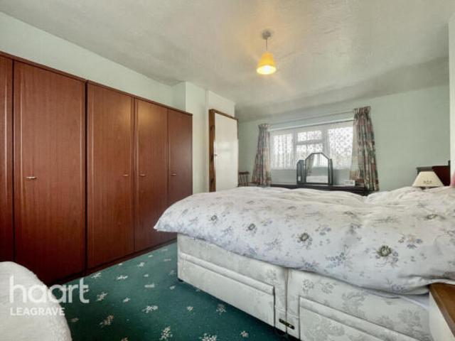 Farm for sale in Spring Park, Luton