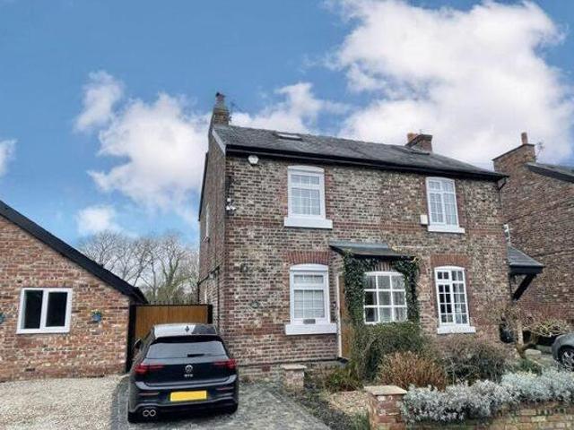 House for sale in Lyons, Greater London