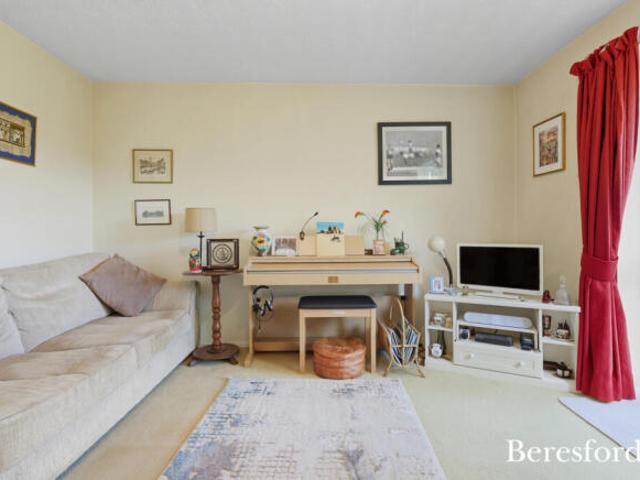 Farm for sale in Navestock Side