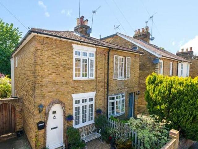 House for sale in Weybridge, Elmbridge