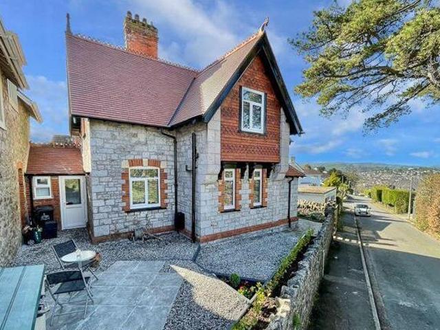 House for sale in Knowles Hill, Teignbridge