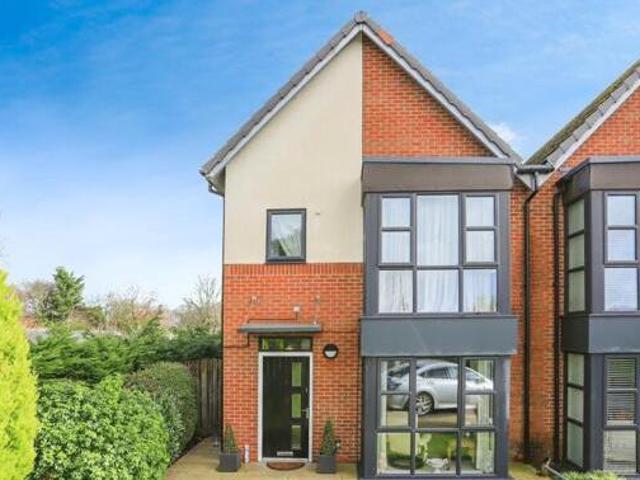 House for sale in High Field, York