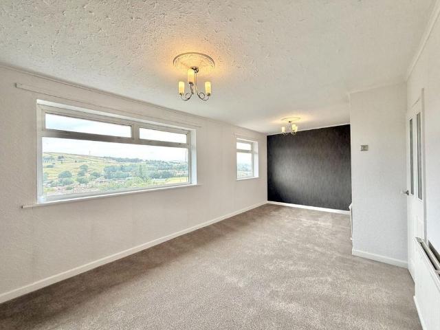 House for rent in Bagslate Moor, Burnedge