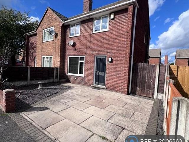 House for rent in Half Acres, Wakefield