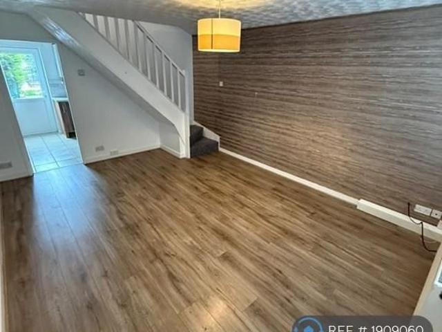 House for rent in Burnedge, Greater Manchester