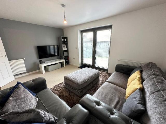 House for rent in Upton